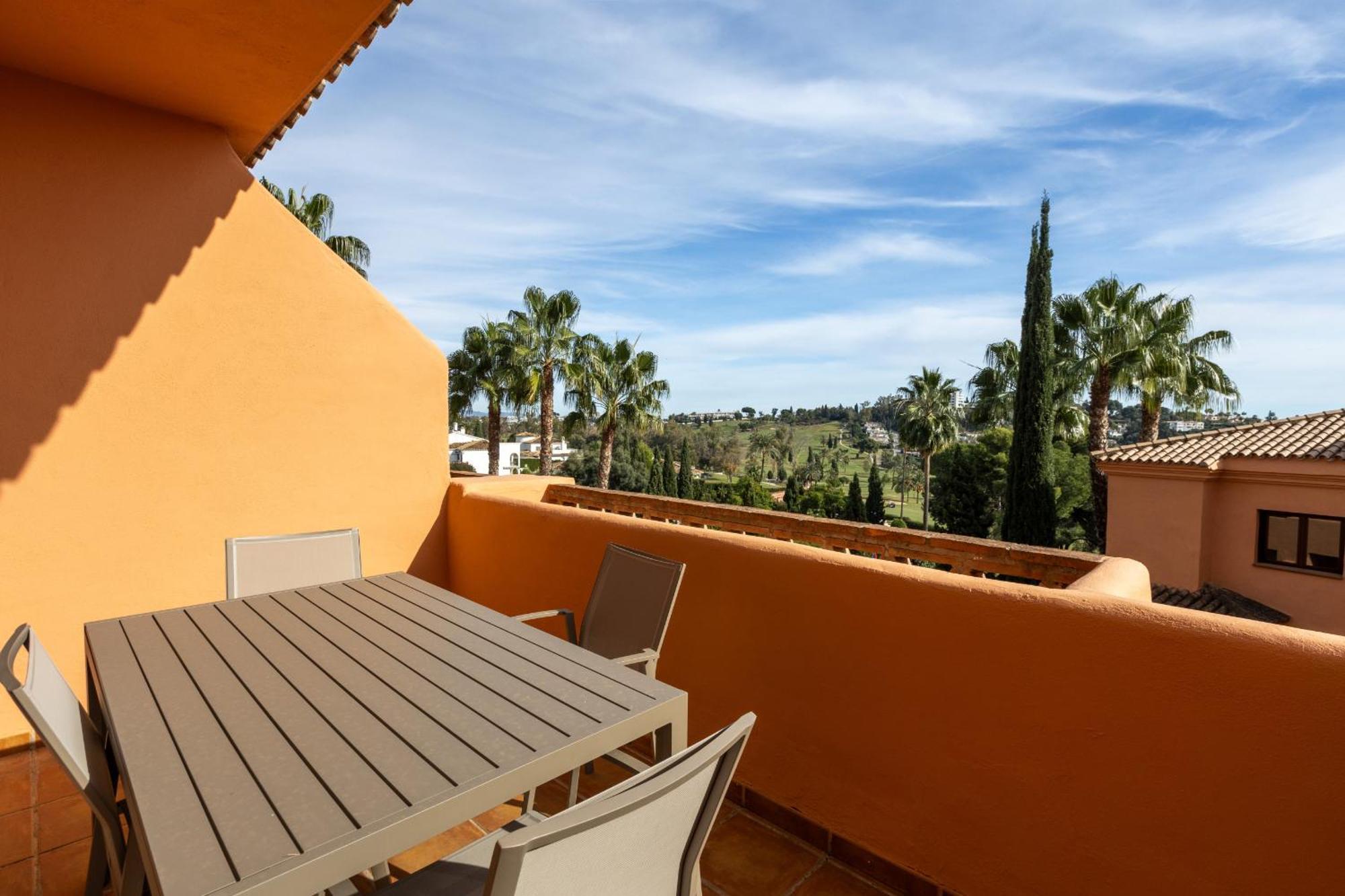Royal Marbella Golf Resort Estepona Exteriör bild