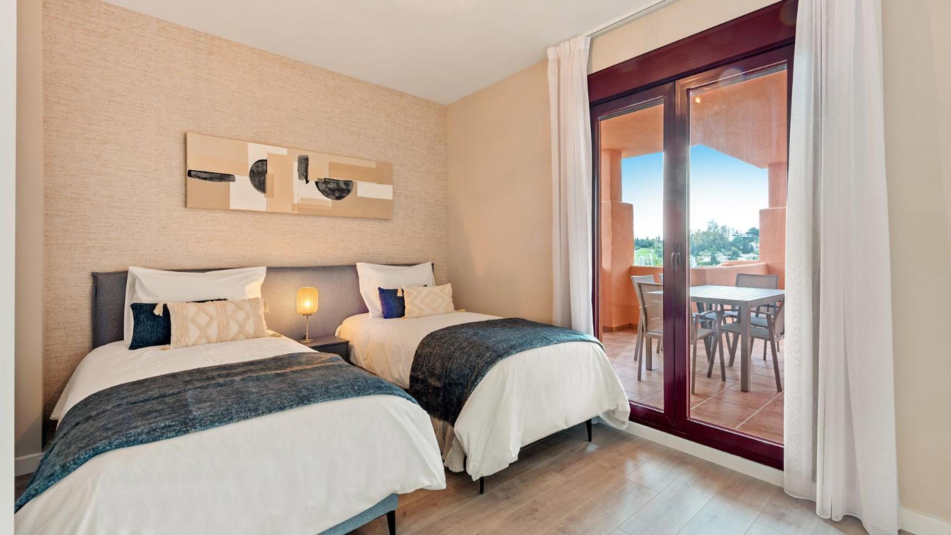 Royal Marbella Golf Resort Estepona Exteriör bild