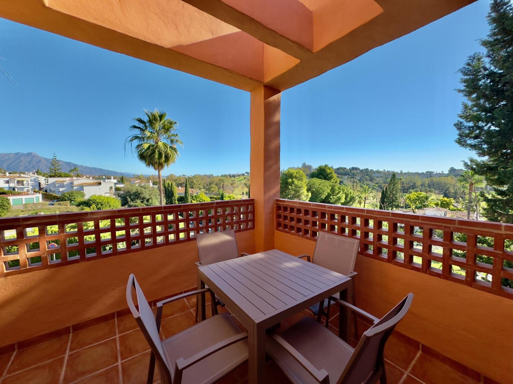 Royal Marbella Golf Resort Estepona Exteriör bild
