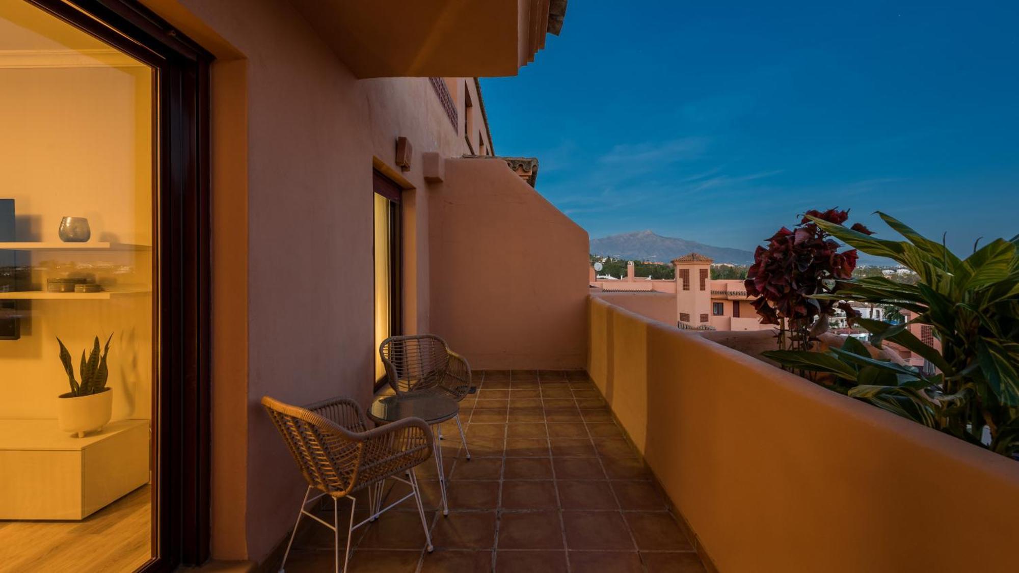 Royal Marbella Golf Resort Estepona Exteriör bild