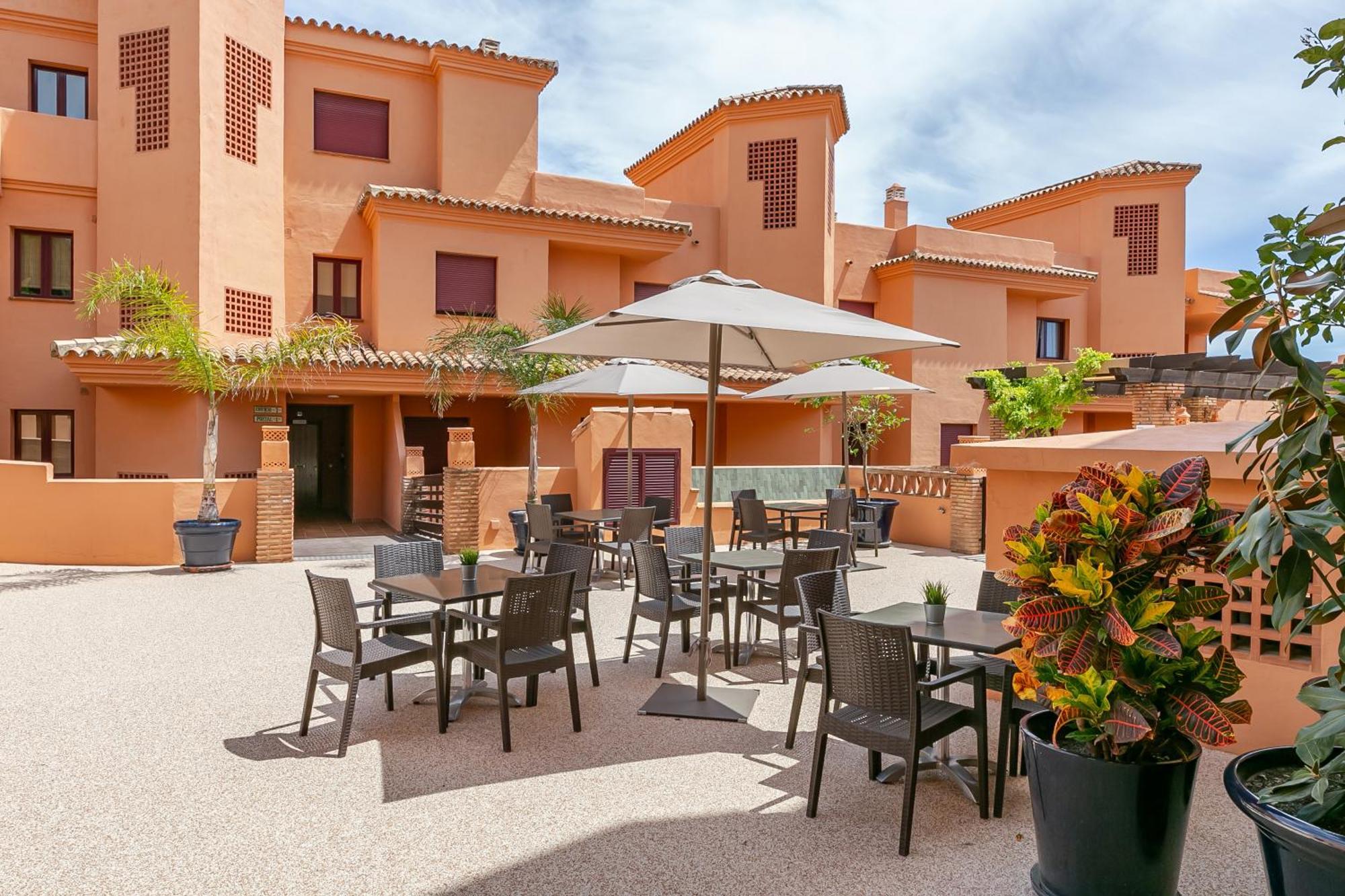 Royal Marbella Golf Resort Estepona Exteriör bild